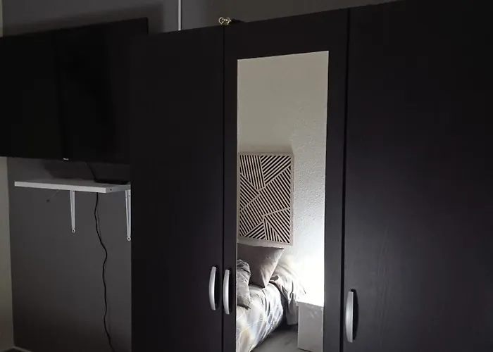 Δωμάτια σε οικογενειακή κατοικία Double Avec Lit Clic Clac *